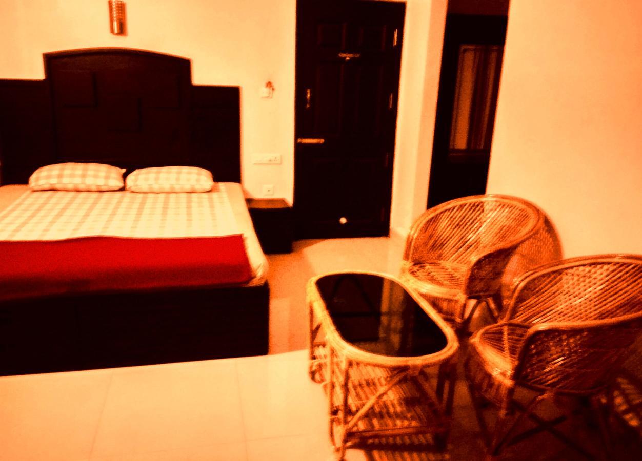 Vandiperiyār Hotel Royal Nest מראה חיצוני תמונה
